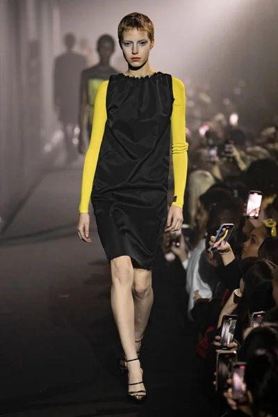 Look 43